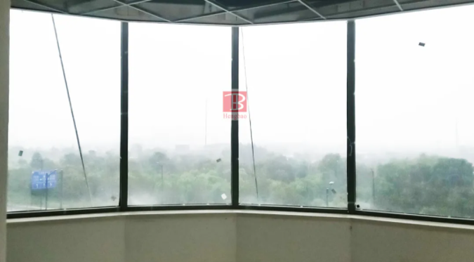 使用隔斷防火玻璃時要注意什么？